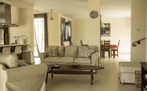 Bellevue Villa Maison in Paphos District