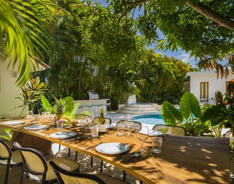 Patio, Garden, Dining area, Garden view, Pool view