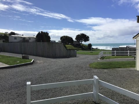 Castlepoint Holiday Park & Motels Campground/ 
RV Resort in Wellington Region