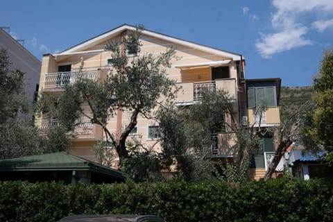 Property building, Garden view