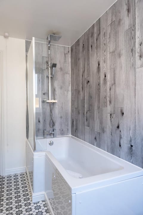 Shower, Bathroom, Bath