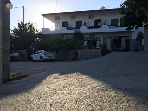 Property building, Facade/entrance, Neighbourhood