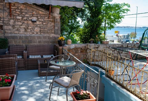 Patio, Sea view