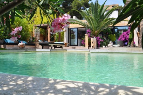 Villa Bali Villa in Cassis