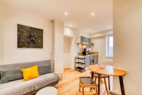 Kitchen or kitchenette, Living room, Dining area