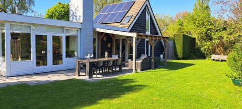 Vakantiehuis met sauna, omheinde tuin & nabij strand VP087 House in Bruinisse