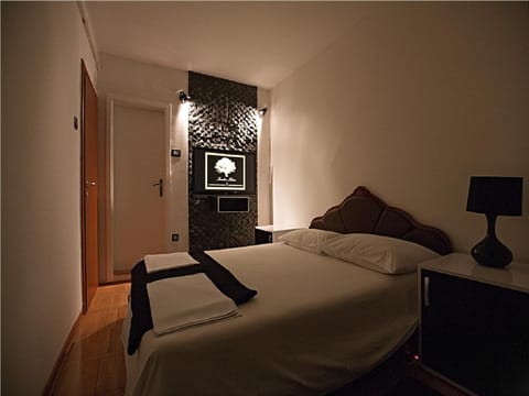 Klaris Guest house Bed and Breakfast in Budva