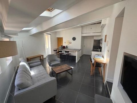 Appartement cosy, idéalement situé près du port de Cassis Apartment in Cassis