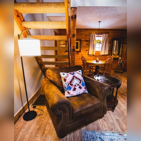 Cumberland - by The Chalets House in Lake Logan