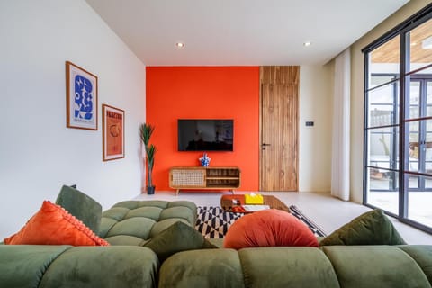 TV and multimedia, Living room