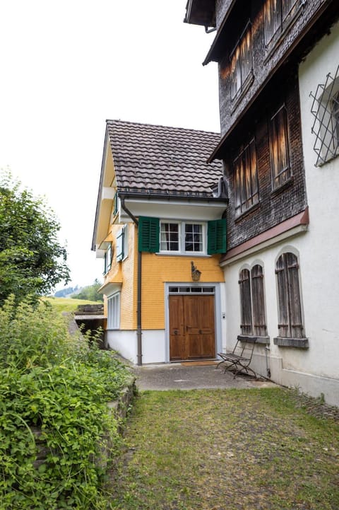 Property building, Day