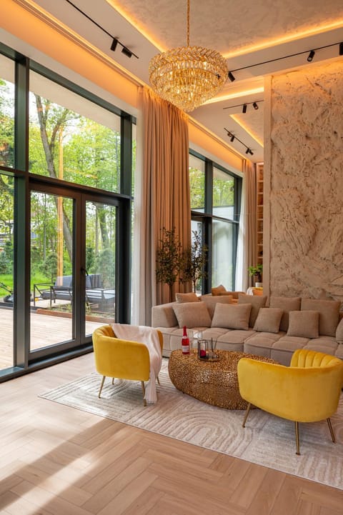 Living room, Seating area, Parking