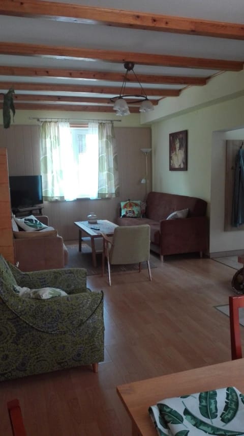 Communal lounge/ TV room, Meals