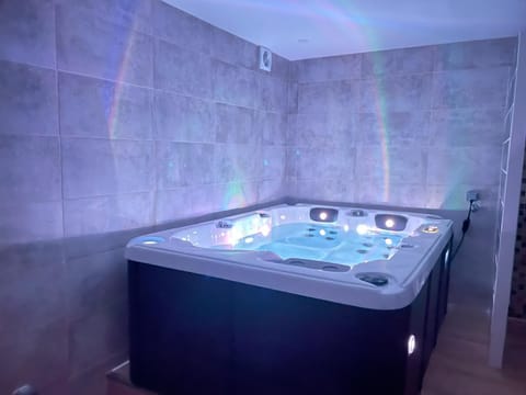 Hot Tub