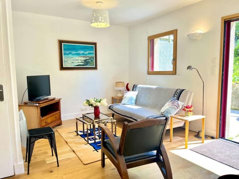 Maison T5 atypique rénovée PMR – Centre de Locmiquélic – Classée 2* - FR-1-479-228 Villa in Brittany