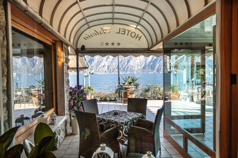 Bird's eye view, Balcony/Terrace, Lake view