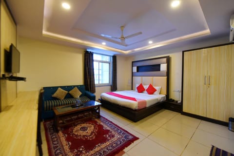 Collection O Hotel Tip Top Hotel in Jaipur