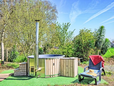 Holiday Home Les Châtaigners by Interhome House in Étables-sur-Mer