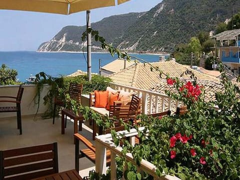 Ionis Hotel Hotel in Agios Nikitas
