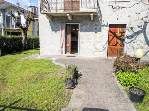 Holiday Home Dante by Interhome House in Mergozzo