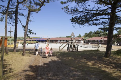 Children play ground, Area and facilities