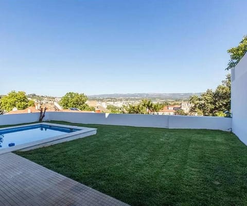 Garden, City view, Garden view, Landmark view, Mountain view, Pool view, Swimming pool