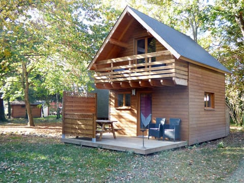 Property building, Patio, Spring, Garden, Garden view