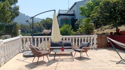 Chalet Barraca d 'Aigües Vives House in Safor