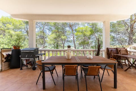 Chalet Barraca d 'Aigües Vives House in Safor