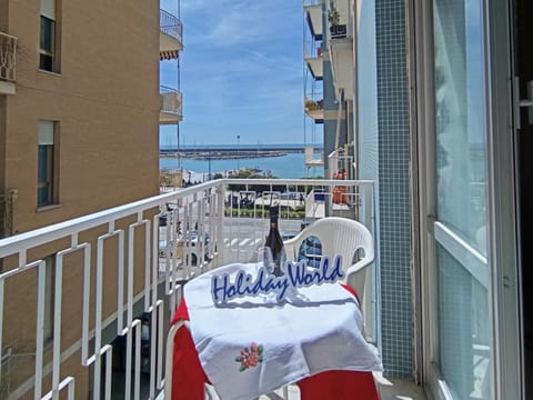 Day, Natural landscape, View (from property/room), Balcony/Terrace, Dining area, Sea view