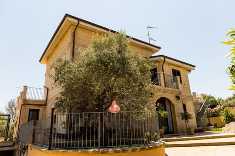 Villa Saraceni Bed and Breakfast in Vasto