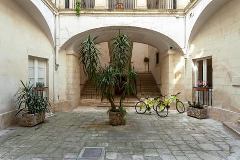 Facade/entrance, Inner courtyard view