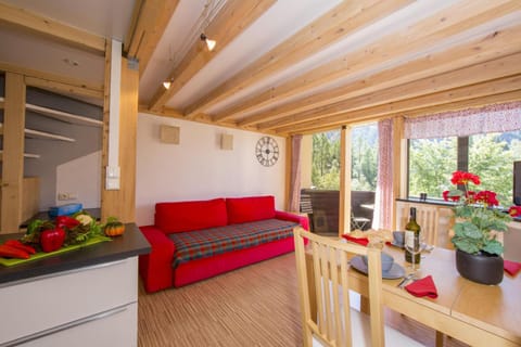 Living room, Dining area