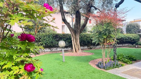 Garden, Garden