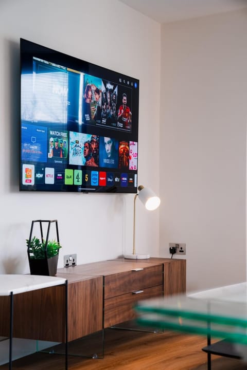 Luxury Apartment nr Broadway with Private Parking! Apartment in Evesham