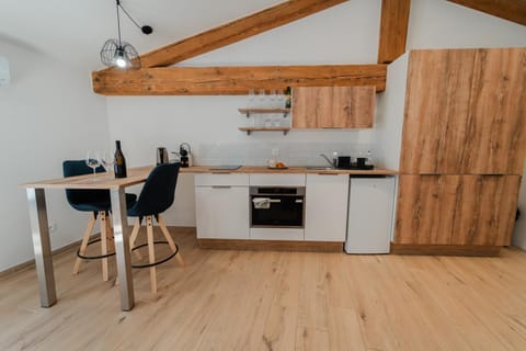 Kitchen or kitchenette, Dining area, microwave, oven, stove, kitchen