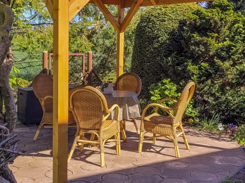 Property building, BBQ facilities, Garden, Balcony/Terrace, Garden view