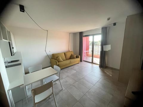 Oustaou-Studio Bloom -Le Spot Apartment in La Ciotat