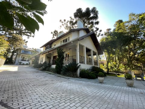 Residencial Jardim dos Pinheiros 279 Casa de temporada in Canela