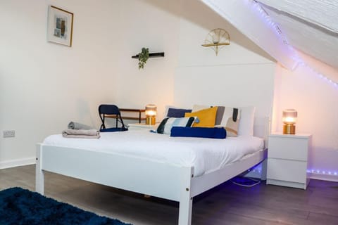 Entire Cosy 2 Bedroom Flat Apartment in Rotherham