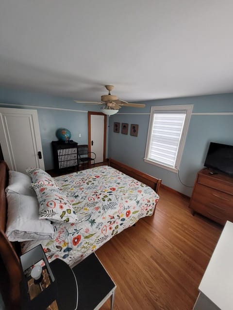 The ESSEX HOUSE House in Kingsville