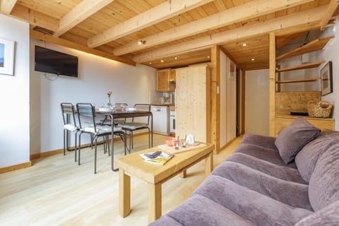 Résidence Grand Roc - Campanules 403 - Happy Rentals Condo in Chamonix