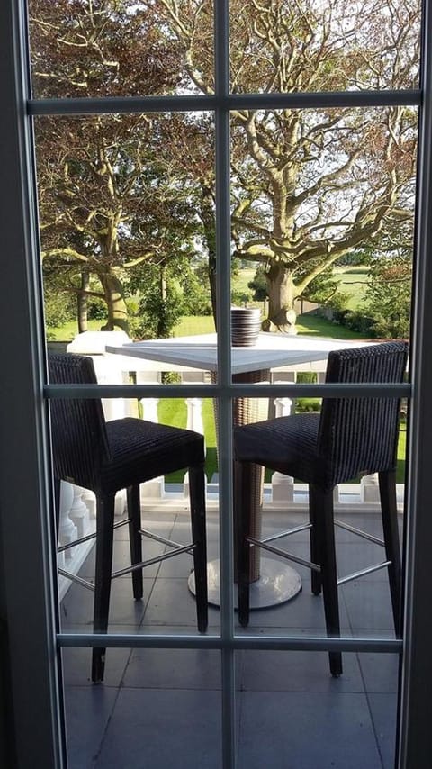 Balcony/Terrace, Garden view