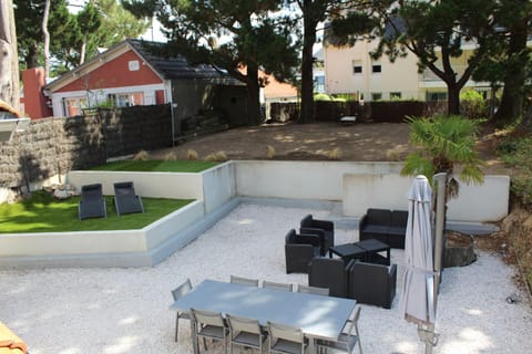 Proche plage et marché, grand jardin, barbecue 9 pers House in La Baule-Escoublac