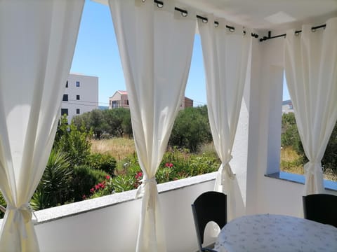 Apartments Dora Bibinje, 30 m from the sea Apartment in Šibenik-Knin County, Croatia