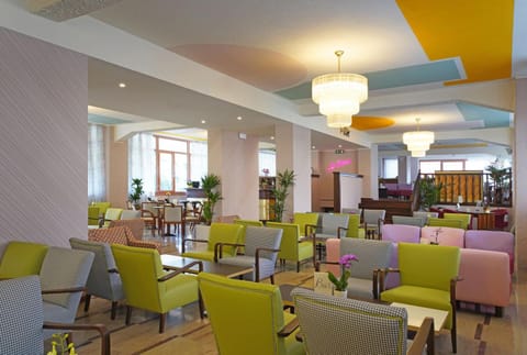 Communal lounge/ TV room, Lounge or bar