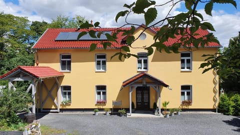 Haus Eveline - Ferienwohnungen unterhalb der Wartburg - Condo in Eisenach