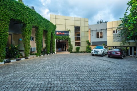 Bricks Point - Boutique Apartments Condo in Abuja