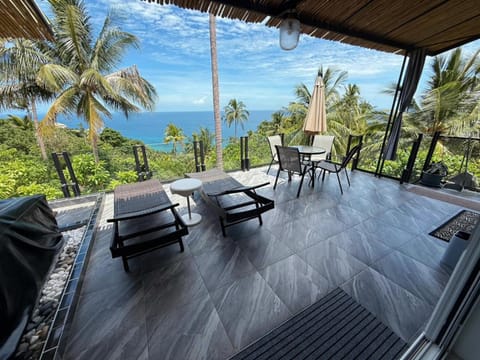 Patio, Natural landscape, View (from property/room), Balcony/Terrace, Living room, Seating area, Dining area, Sea view