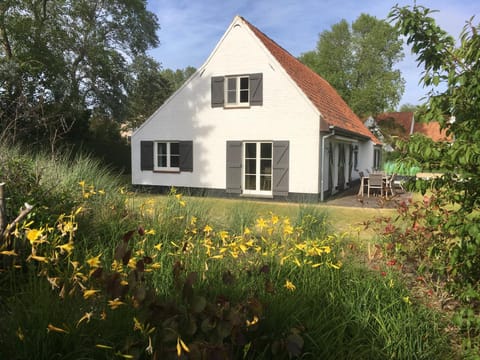 Villa 'T Zeehuysje House in De Panne